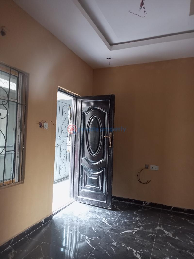 1 bedroom Flat & Apartment For Rent Divine Avenue Bucknor Estate Isolo Lagos - 4