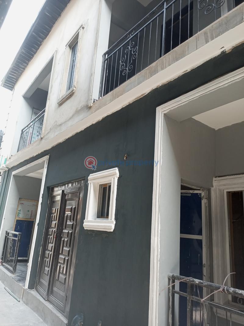 1 bedroom Flat & Apartment For Rent Divine Avenue Bucknor Estate Isolo Lagos - 12