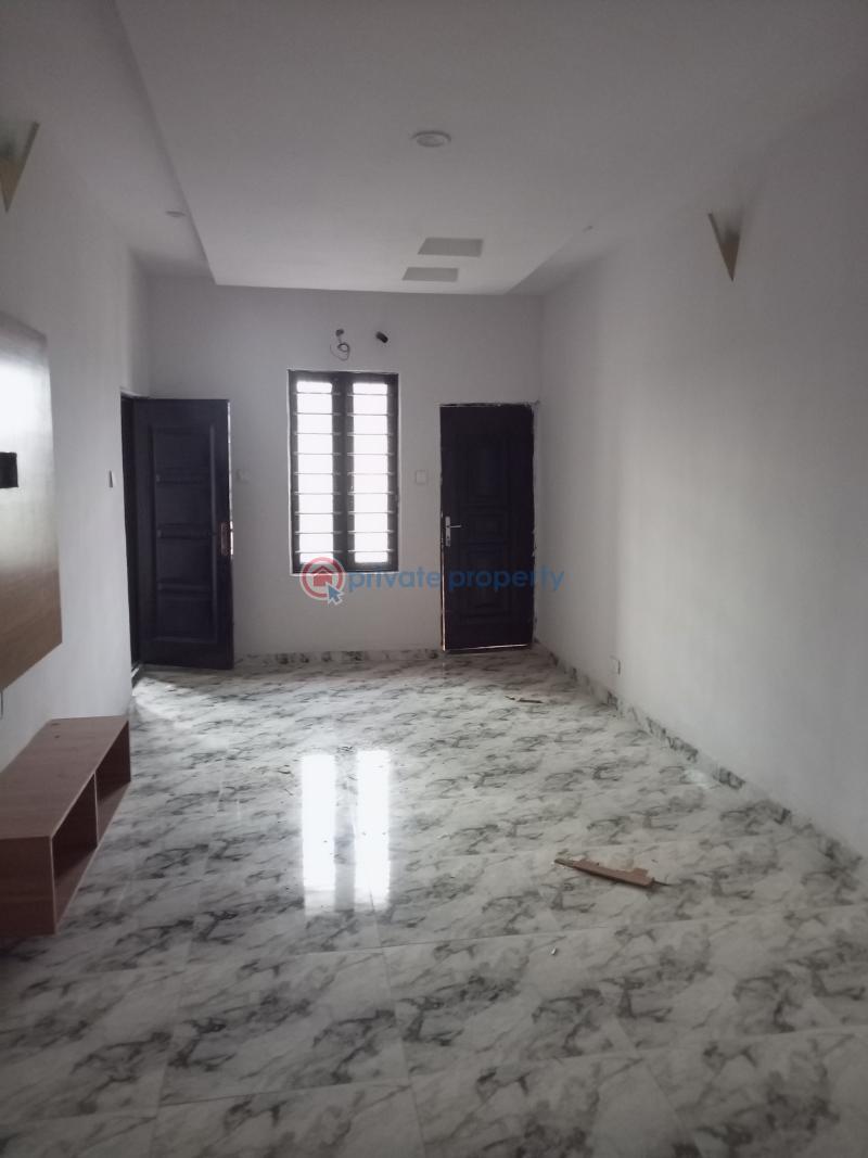 1 bedroom Flat & Apartment For Rent Divine Avenue Bucknor Estate Isolo Lagos - 3