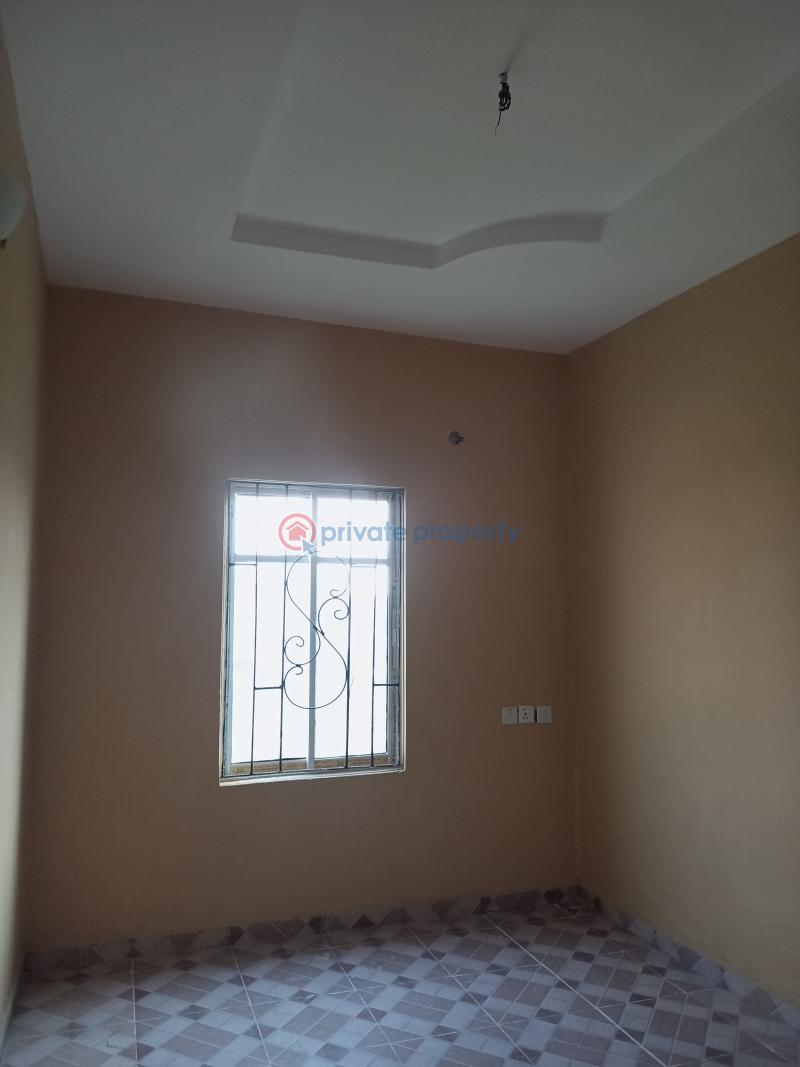 1 bedroom Flat & Apartment For Rent Divine Avenue Bucknor Estate Isolo Lagos - 5