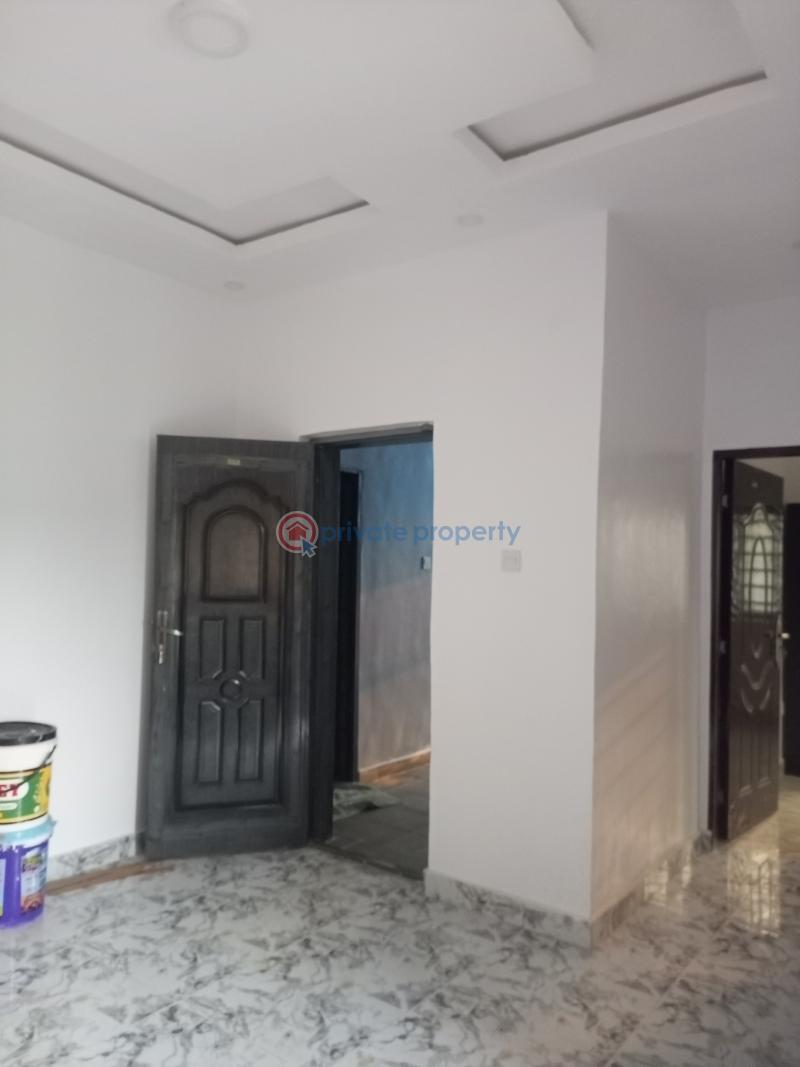 1 bedroom Flat & Apartment For Rent Bucknor Isheri Bridge. Isolo Lagos - 3