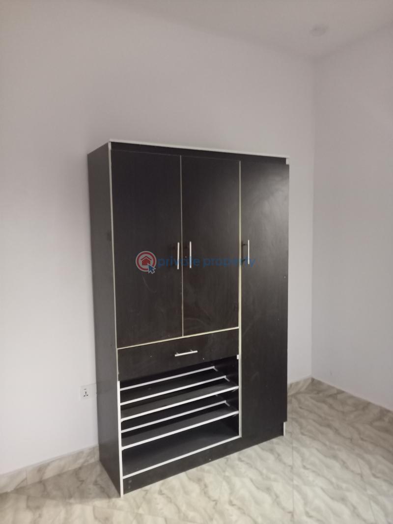 1 bedroom Flat & Apartment For Rent Bucknor Isheri Bridge. Isolo Lagos - 5