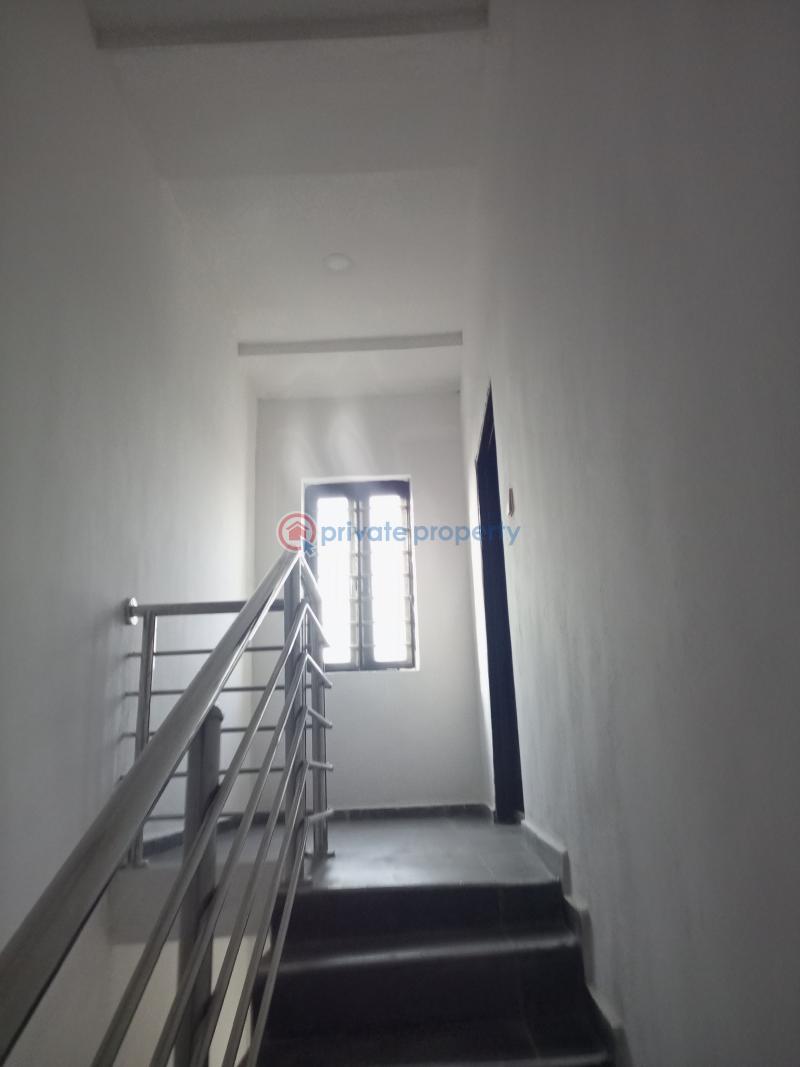 1 bedroom Flat & Apartment For Rent Divine Avenue Bucknor Estate Isolo Lagos - 7
