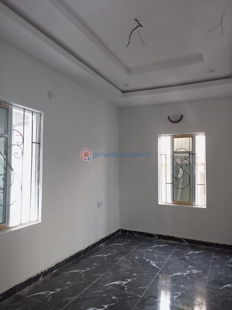 1 bedroom Flat & Apartment For Rent Divine Avenue Bucknor Estate Isolo Lagos - 3