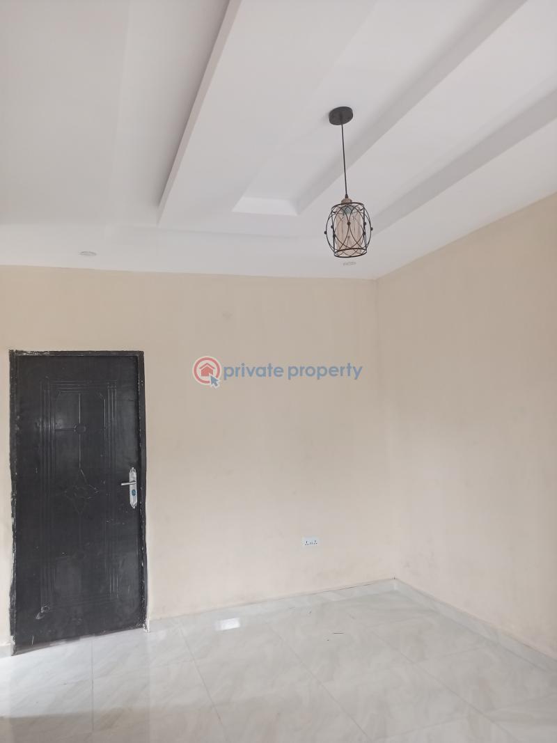 1 bedroom Flat & Apartment For Rent Divine Avenue Bucknor Estate Isolo Lagos - 2