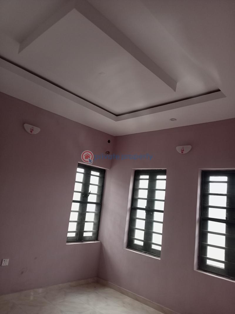 1 bedroom Flat & Apartment For Rent Divine Avenue Bucknor Estate Isolo Lagos - 4