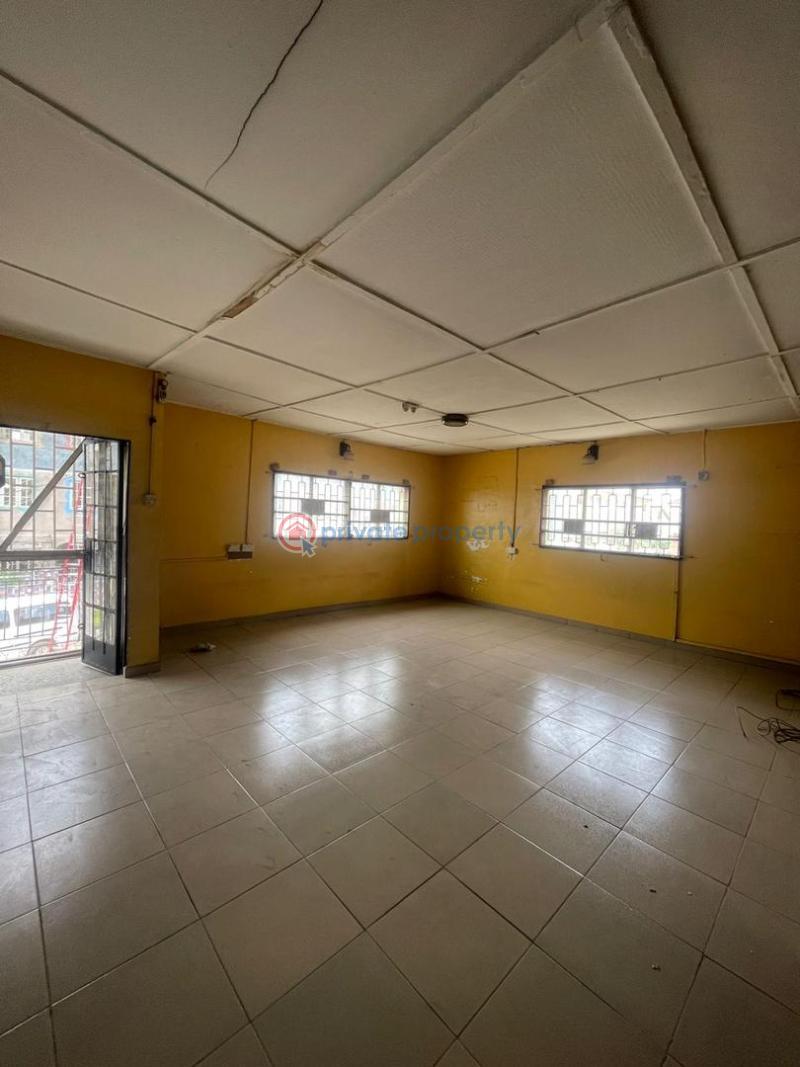 3 bedroom Flat & Apartment For Rent Off Brown Road, Surulere Lagos - 7