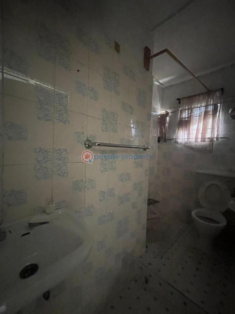 3 bedroom Flat & Apartment For Rent Off Brown Road, Surulere Lagos - 6