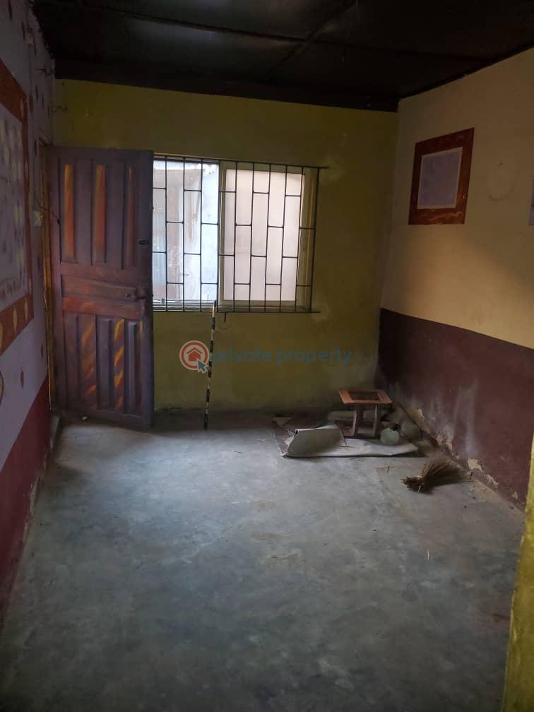 1 bedroom Flat & Apartment For Rent Odogbolu Surulere Lagos - 3
