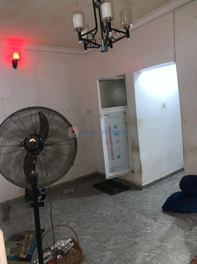 1 bedroom Flat & Apartment For Rent Onike Yaba Lagos - 0