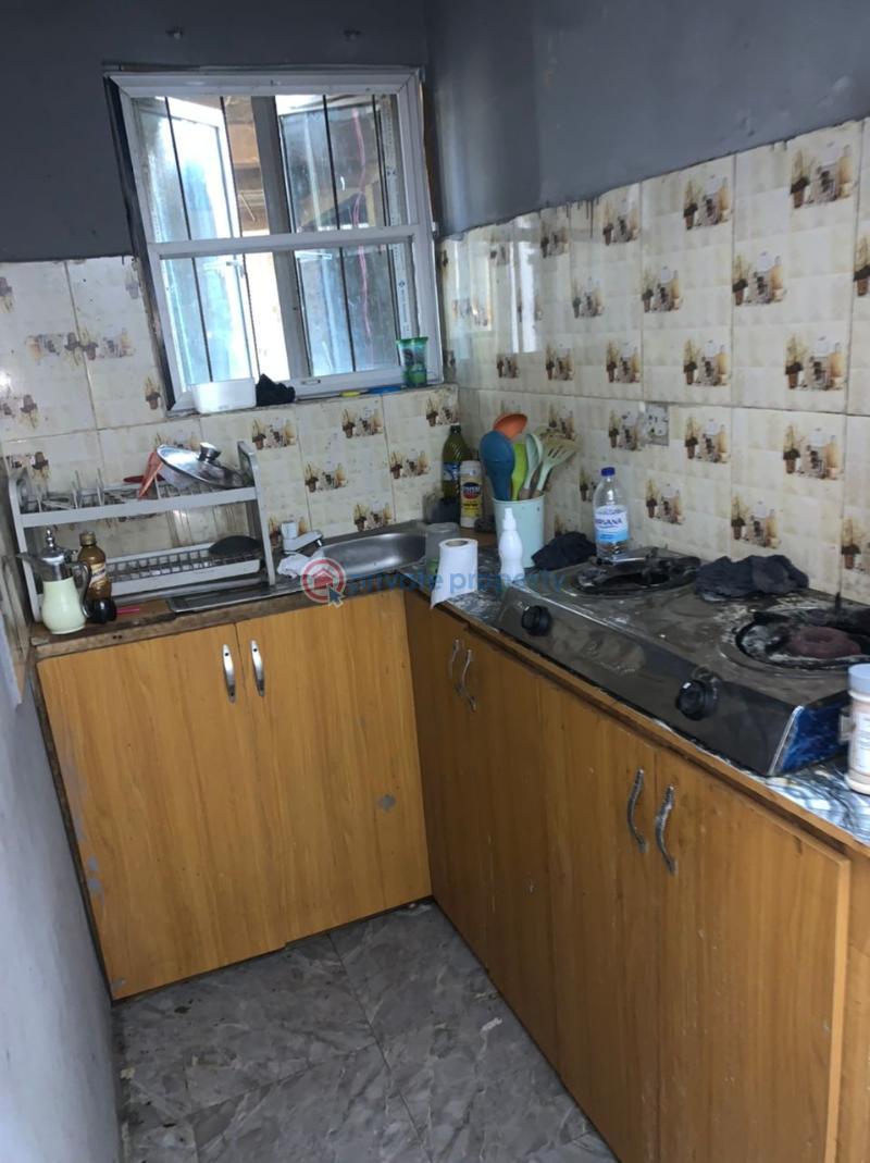 1 bedroom Flat & Apartment For Rent Onike Yaba Lagos - 3