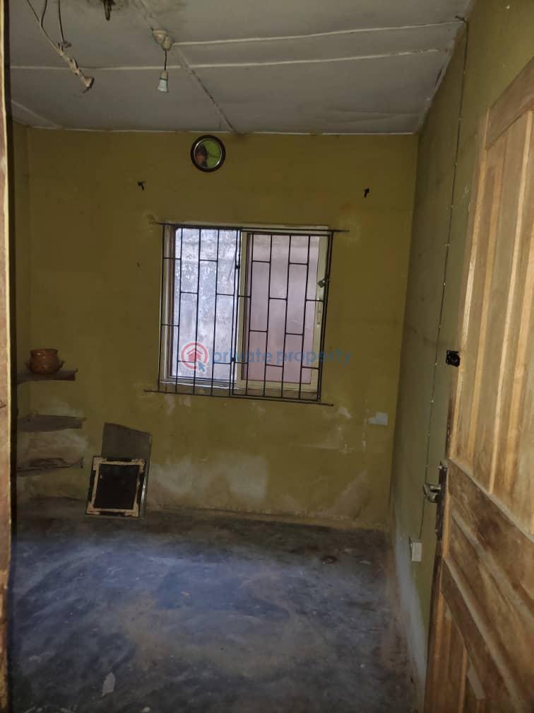 1 bedroom Flat & Apartment For Rent Odogbolu Surulere Lagos - 4
