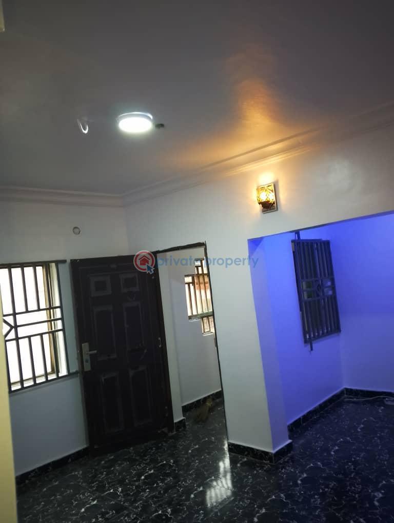 1 bedroom Mini Flat For Rent Bode Thomas Surulere Lagos - 4