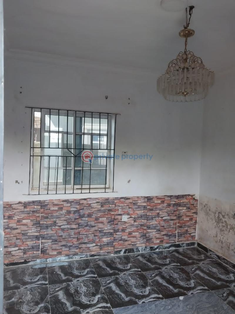 1 bedroom Flat & Apartment For Rent Ikola Ipaja Lagos - 4
