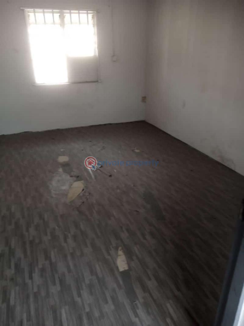 1 bedroom Flat & Apartment For Rent Bosede Kuboye Street Off Eric More Road Bode Thomas Suruler Bode Thomas Surulere Lagos - 5