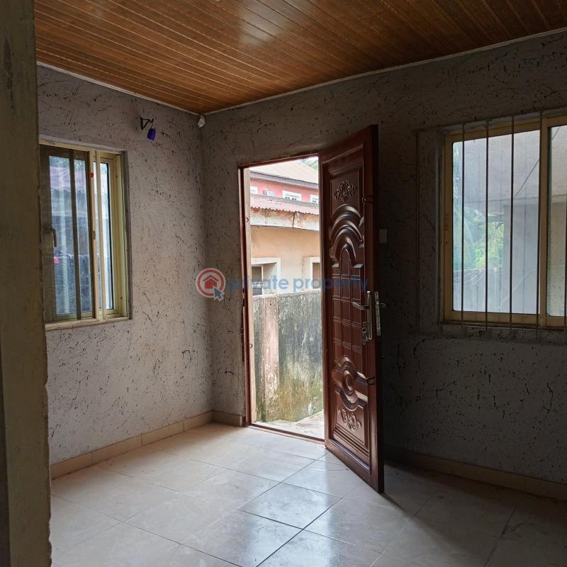 For rent 1 bedroom Mini Flat Jakande Estate Isolo Lagos (PID 1PASYQ
