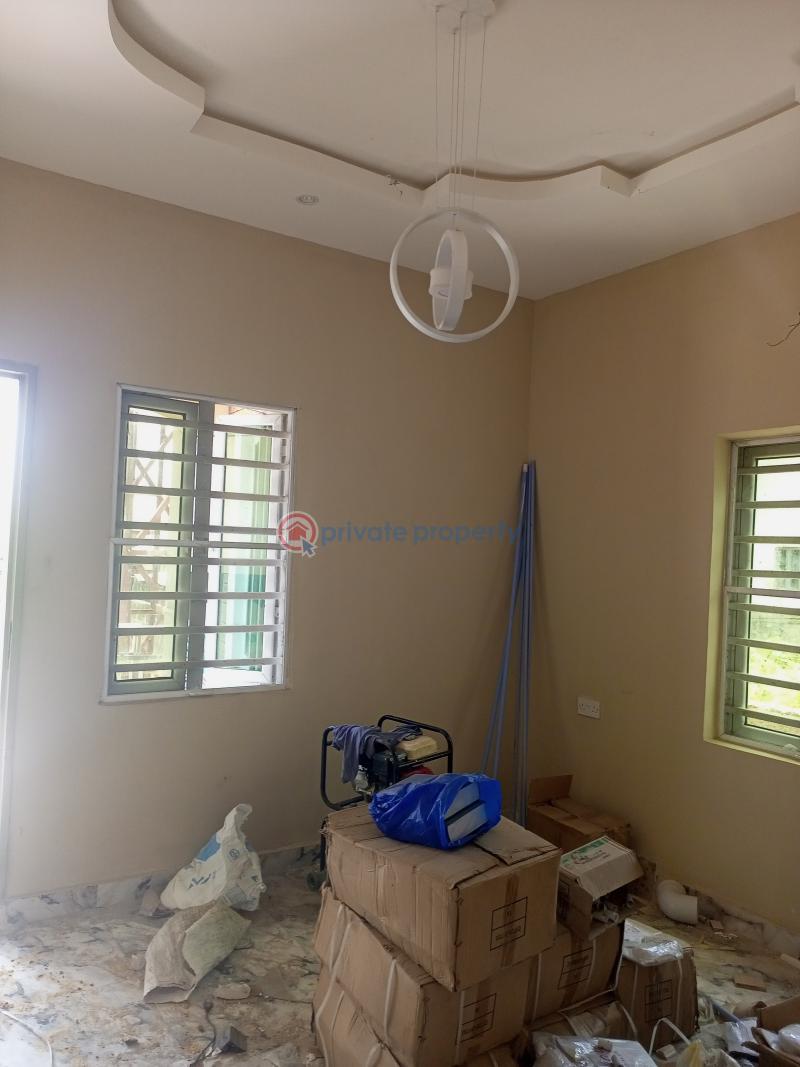 1 bedroom Flat & Apartment For Rent Tijani Salako Bucknor Estate Isolo Lagos - 5