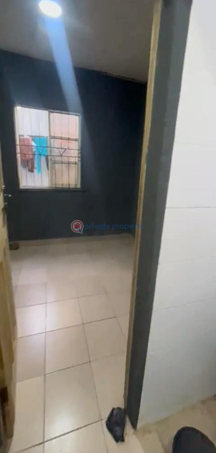 1 bedroom Flat & Apartment For Rent Odunsi Road Bariga Shomolu Lagos - 1