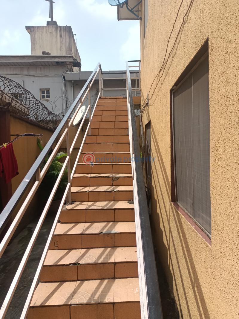 1 bedroom Flat & Apartment For Rent Off Allen Avenue Allen Avenue Ikeja Lagos - 10