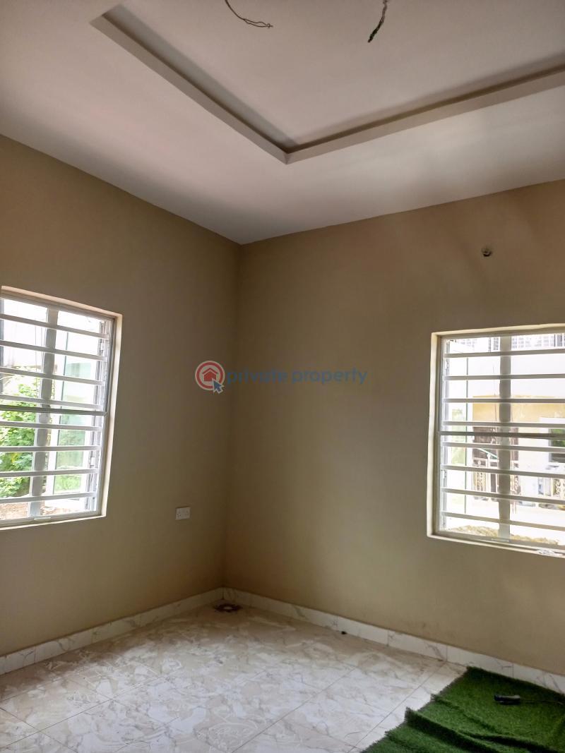 1 bedroom Flat & Apartment For Rent Tijani Salako Bucknor Estate Isolo Lagos - 4