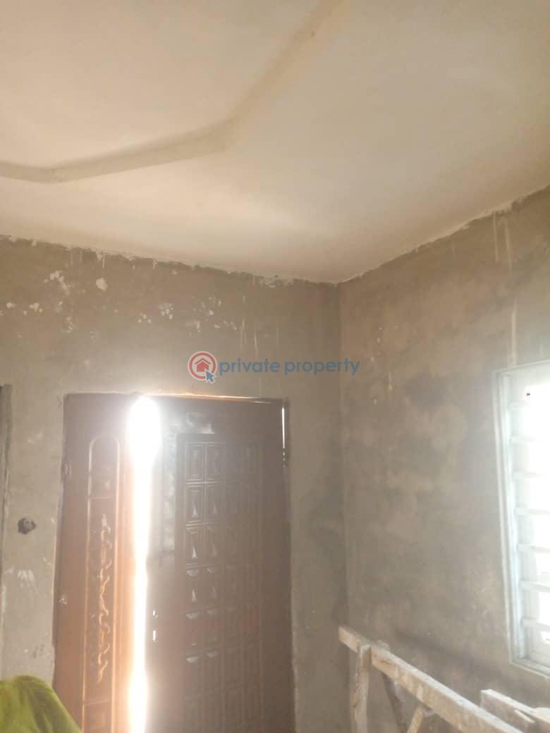 Flat & Apartment For Rent Agege Lagos - 0
