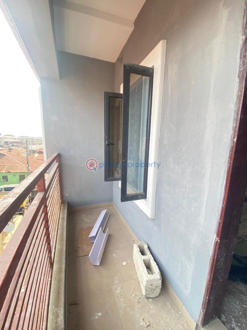 1 bedroom Flat & Apartment For Rent Bariga Gbagada Lagos - 3