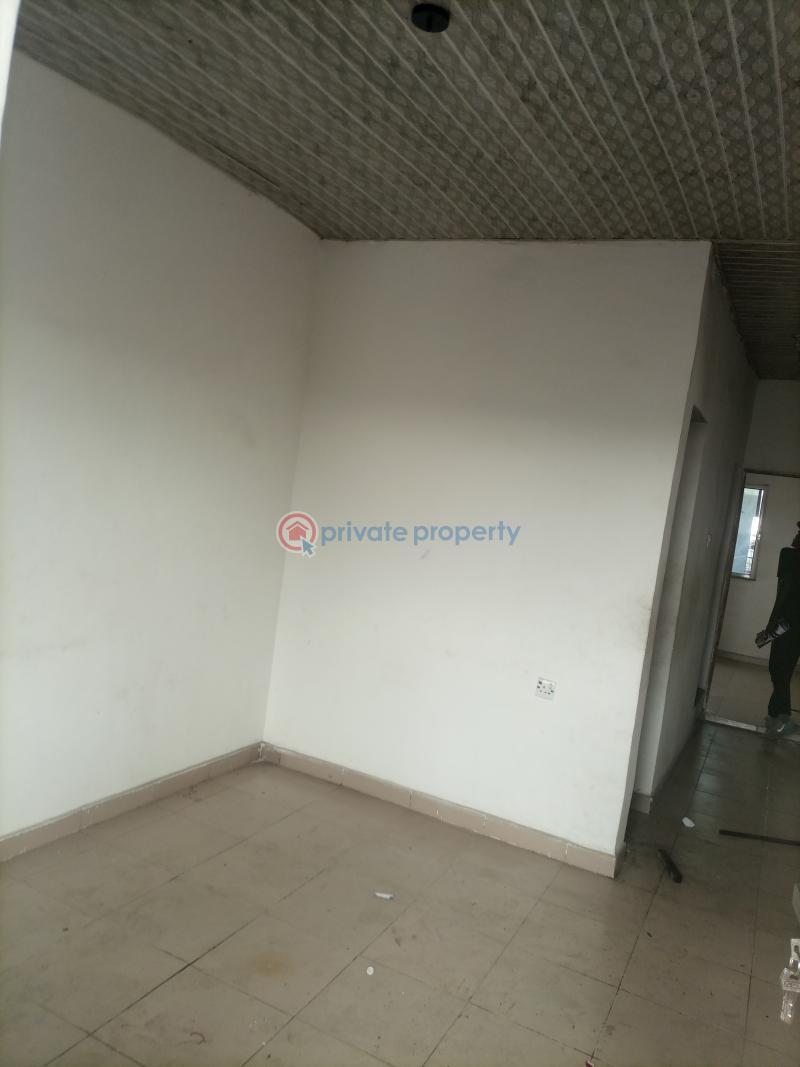 1 bedroom Flat & Apartment For Rent Ojota Lagos - 3
