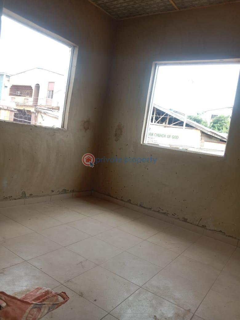 1 bedroom Mini Flat For Rent Alafia Estate Oke-ira Ogba Lagos - 5