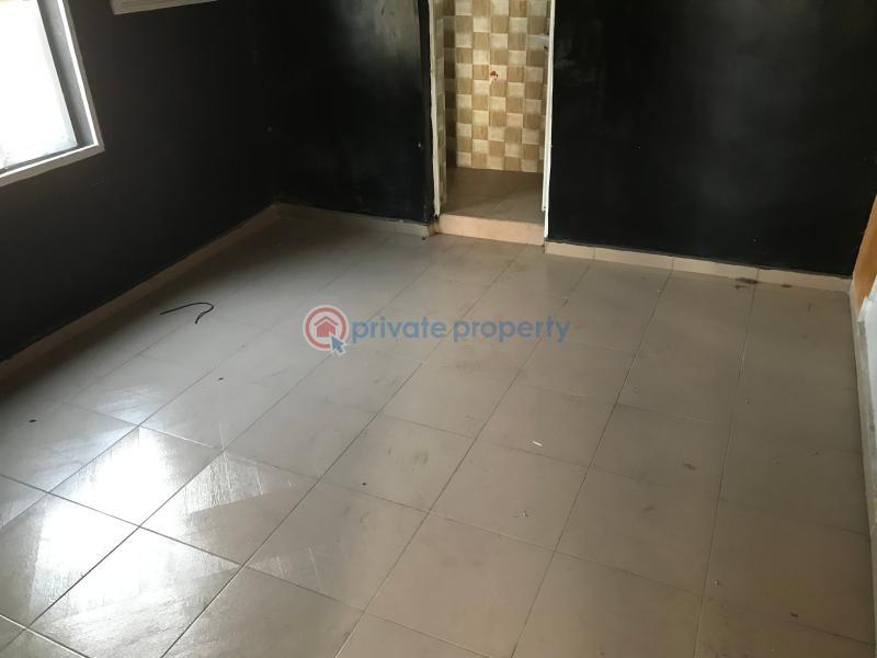 1 bedroom Office For Rent Old Yaba Road Yaba Lagos - 3