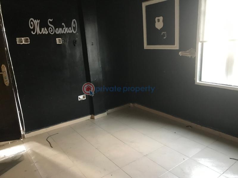 1 bedroom Office For Rent Old Yaba Road Yaba Lagos - 1