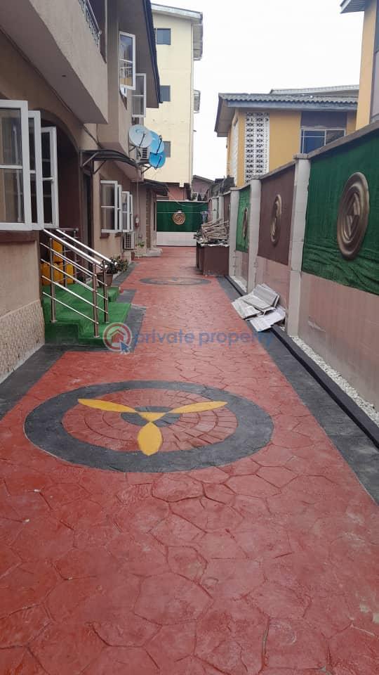 For rent Flat & Apartment College Road Ogba Ikeja Lagos (PID 5PAQHN