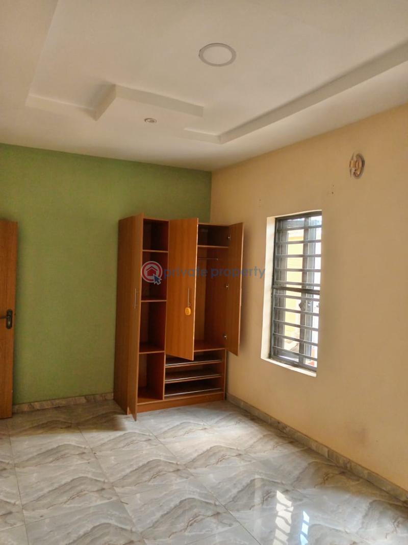 2 bedroom House For Rent No 10, Oba Adebisi Lane Oluyole Extension Ibadan Ibadan Oyo - 2