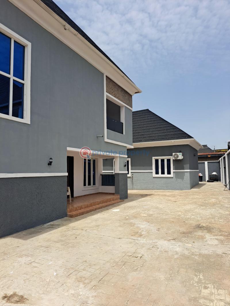 4 bedroom Semi detached Duplex For Sale Alpha Grace Gated Estate Nihort Jericho Ibadan Oyo - 1