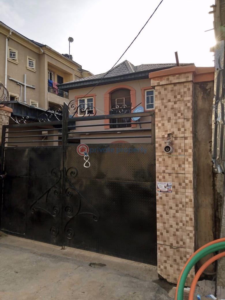 For sale House Airport Road Isolo Lagos (PID 8PACZN) Private