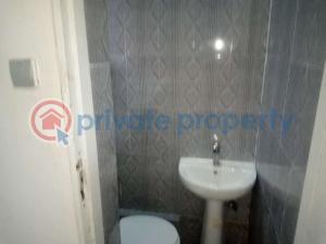 1 bedroom Flat & Apartment For Rent No 10. Alalubosa G R A Alalubosa Ibadan Oyo - 4