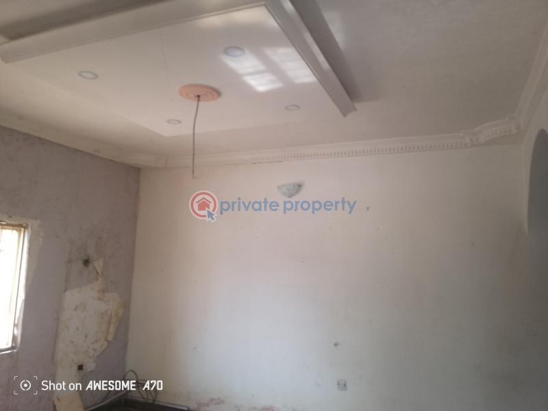 3 bedroom Block Of Flats For Rent Estate Badore Ajah Lagos - 2