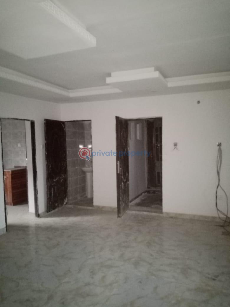 3 bedroom House For Rent Onike Yaba Lagos - 10
