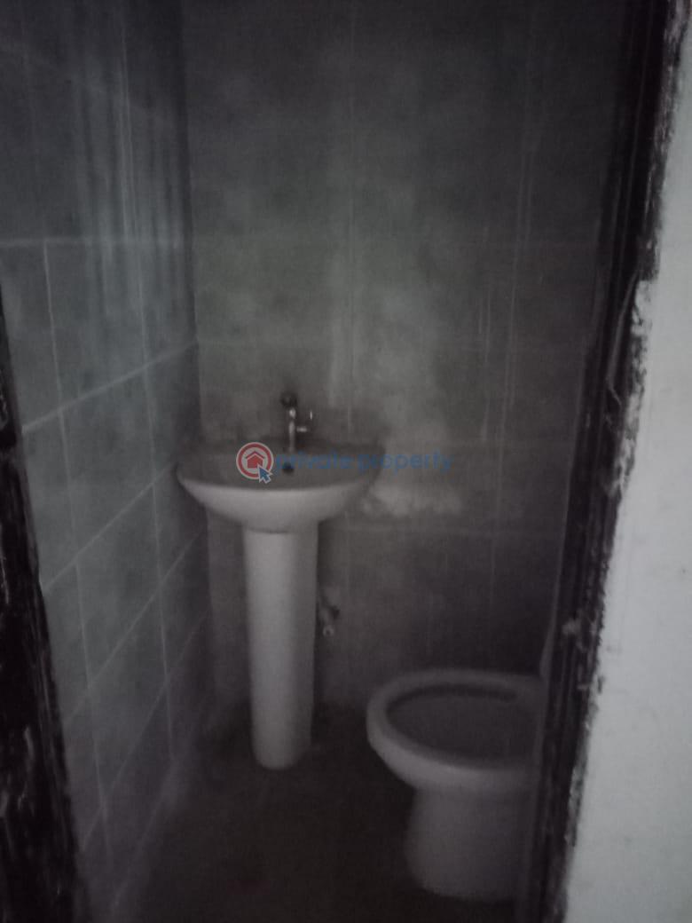 3 bedroom House For Rent Onike Yaba Lagos - 14