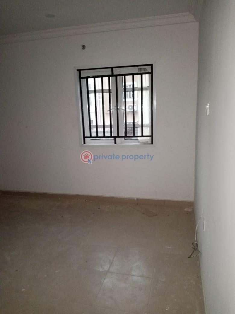 3 bedroom House For Rent Onike Yaba Lagos - 12