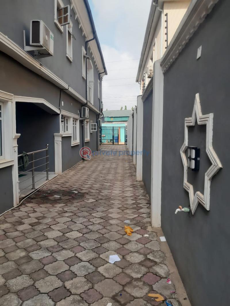 3 bedroom Flat & Apartment For Rent Diamond Estate, Command Ipaja Lagos - 2