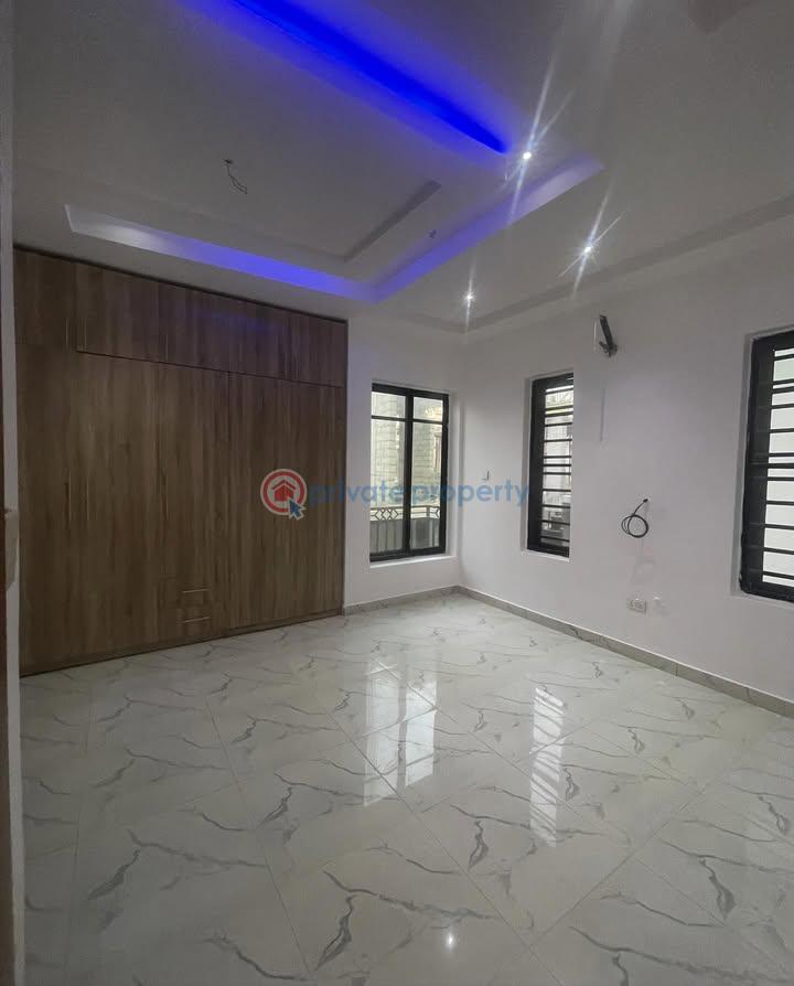 2 bedroom Block Of Flats For Rent Ikate Elegushi Lekki Lagos - 1