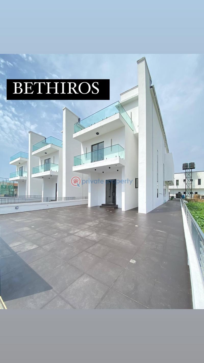 5 bedroom Detached Duplex For Sale 2nd Toll Gate Along Lekki Expressway Lagos - 0