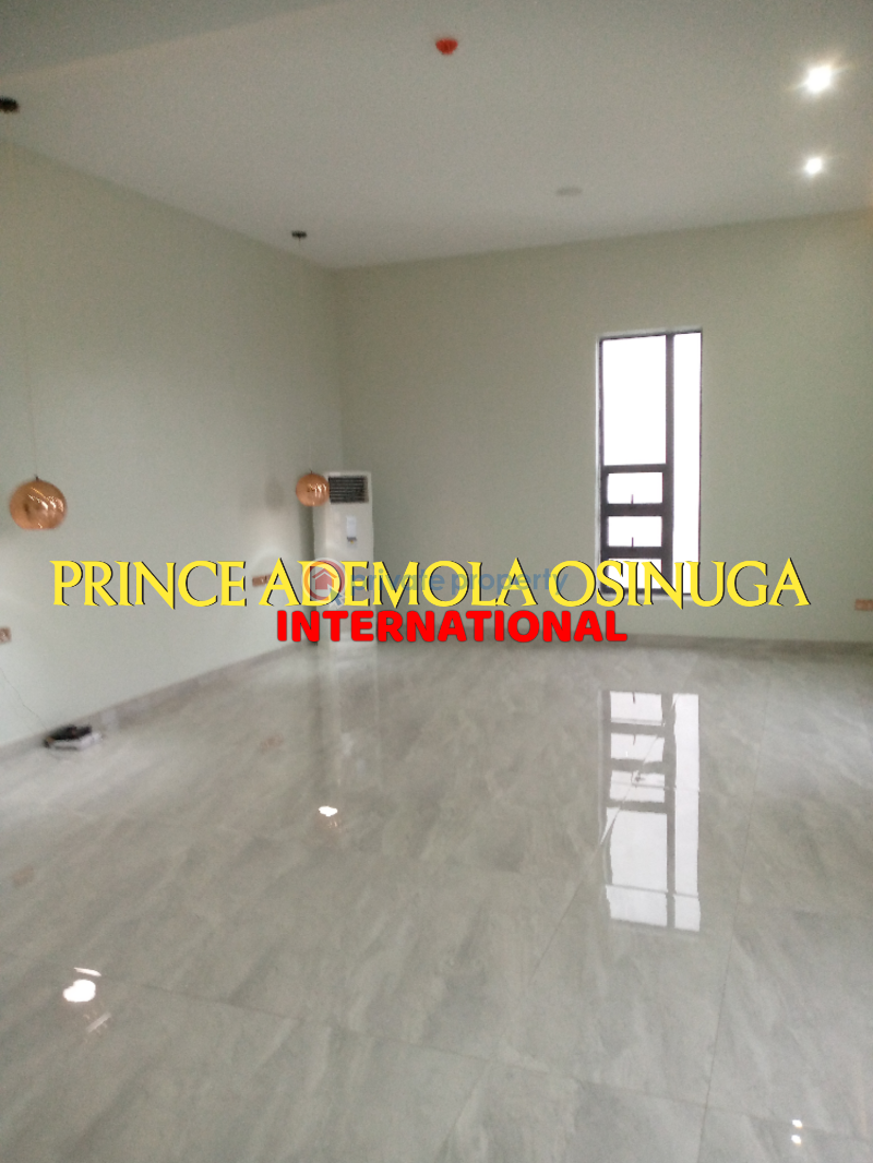 5 bedroom Detached Duplex For Sale Mojisola Onikoyi Estate Lagos - 11
