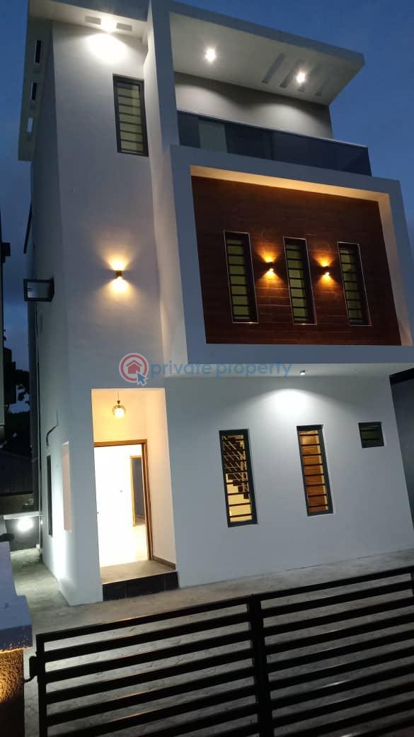 5 bedroom House For Rent Magodo Isheri Ikeja Lagos - 1