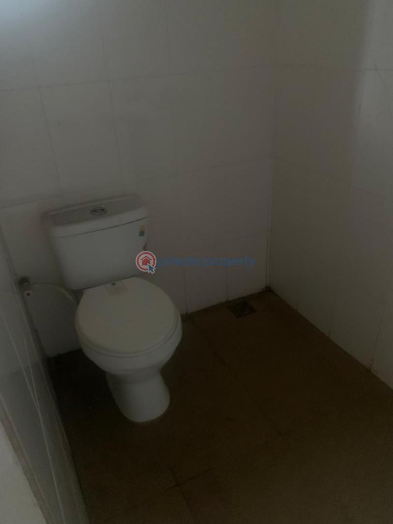 3 bedroom Flat & Apartment For Rent Iwaya Yaba Lagos - 9