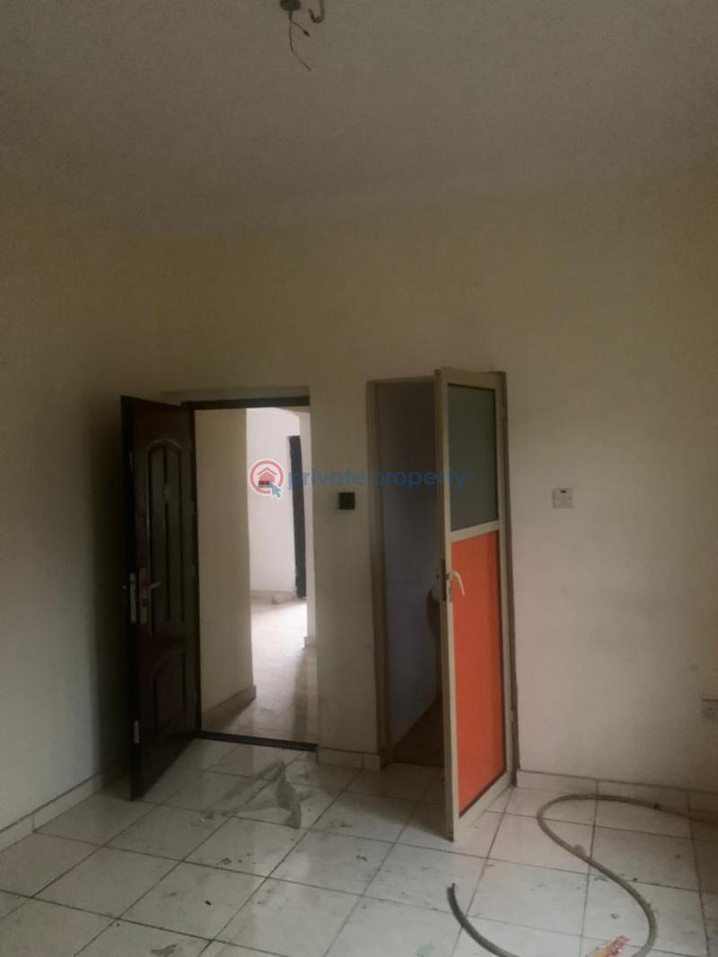 3 bedroom Flat & Apartment For Rent Iwaya Yaba Lagos - 11