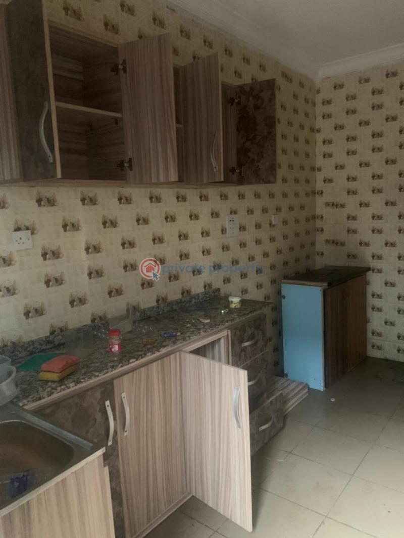 3 bedroom Flat & Apartment For Rent Iwaya Yaba Lagos - 1