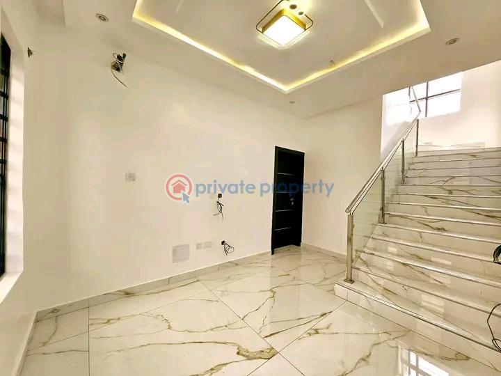 5 bedroom Detached Duplex For Sale Omole Phase 1 Estate Gra Agidingbi Ikeja Lagos - 9