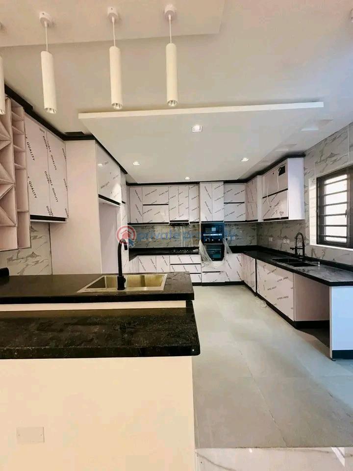 5 bedroom Detached Duplex For Sale Omole Phase 1 Estate Gra Agidingbi Ikeja Lagos - 13