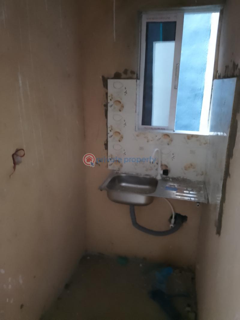 1 bedroom Flat & Apartment For Rent Off Pedro Road Gbagada, Shomolu Lagos - 4
